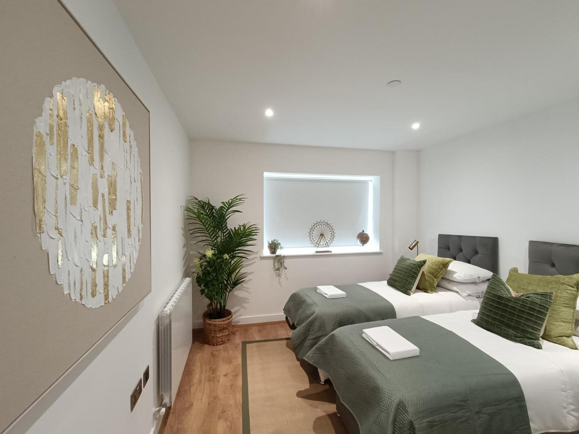 Snuggle Inn - Riverside Apartments - Views Over Looking London River Thames, Close To O2 Arena, London Excel, London City Airport, Thames Clipper- River Boat Service, Woolwich Ferry, Onsite Parking, Twin Room Option Available Exteriér fotografie