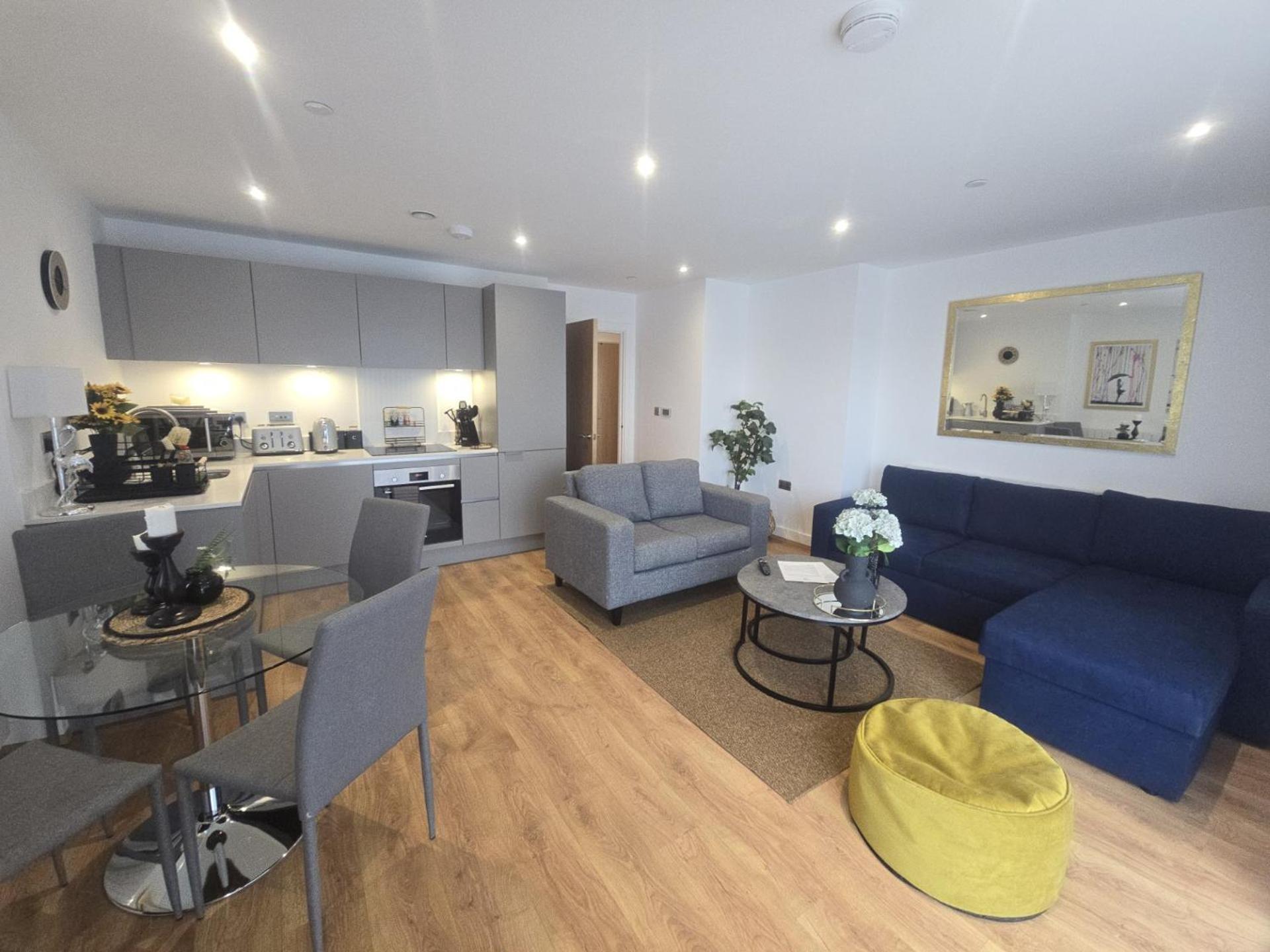 Snuggle Inn - Riverside Apartments - Views Over Looking London River Thames, Close To O2 Arena, London Excel, London City Airport, Thames Clipper- River Boat Service, Woolwich Ferry, Onsite Parking, Twin Room Option Available Exteriér fotografie